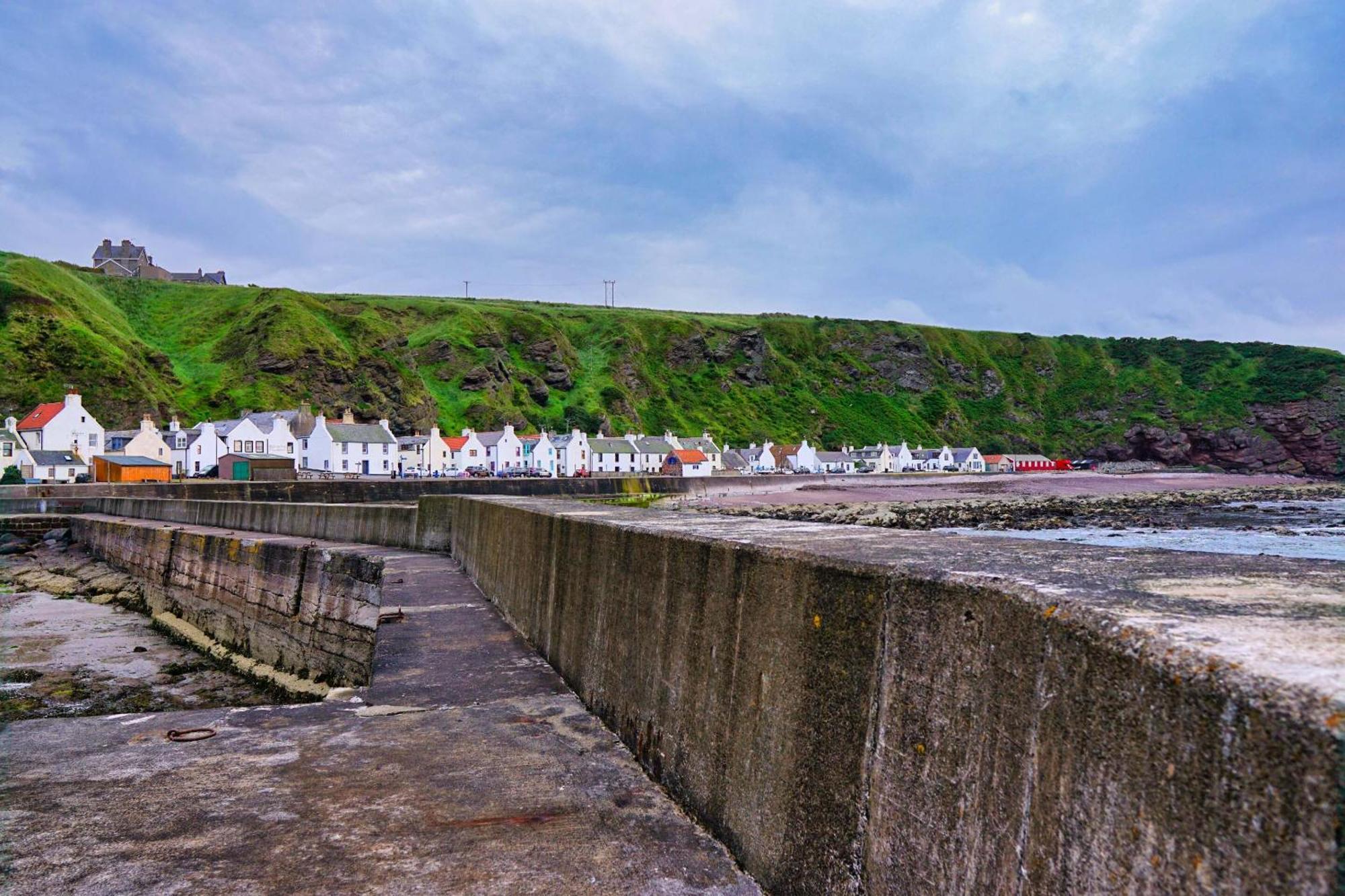 The Pennan Inn ภายนอก รูปภาพ